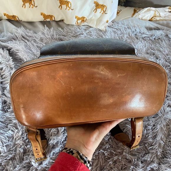 Authentic Louis Vuitton GM Montsouris Backpack. - Picture 3 of 11